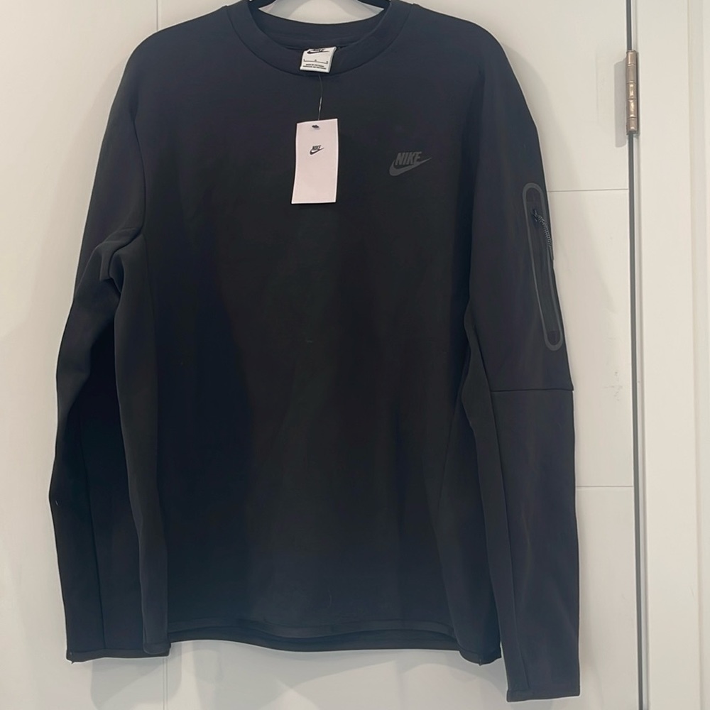 Brand New With Tags Nike Sportswear Tech Fleece Crew